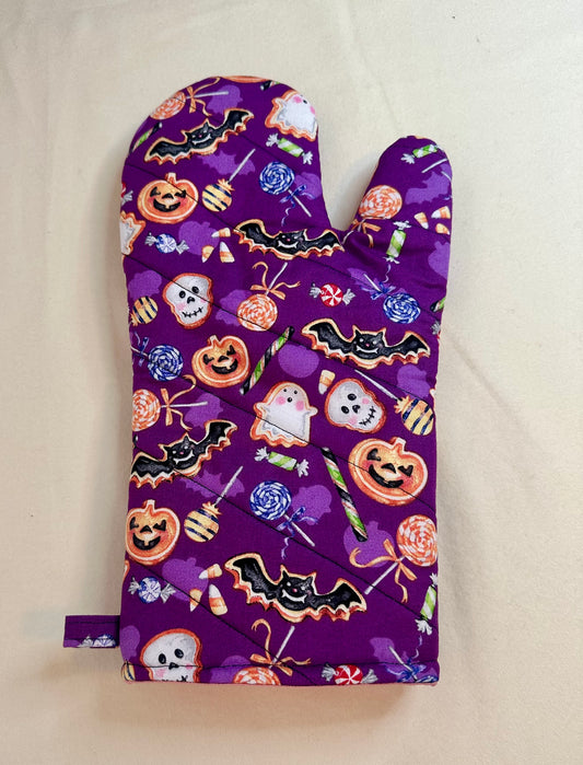 Halloween Kitchen Decor Oven Mitt, Spooky Season Pot Holder